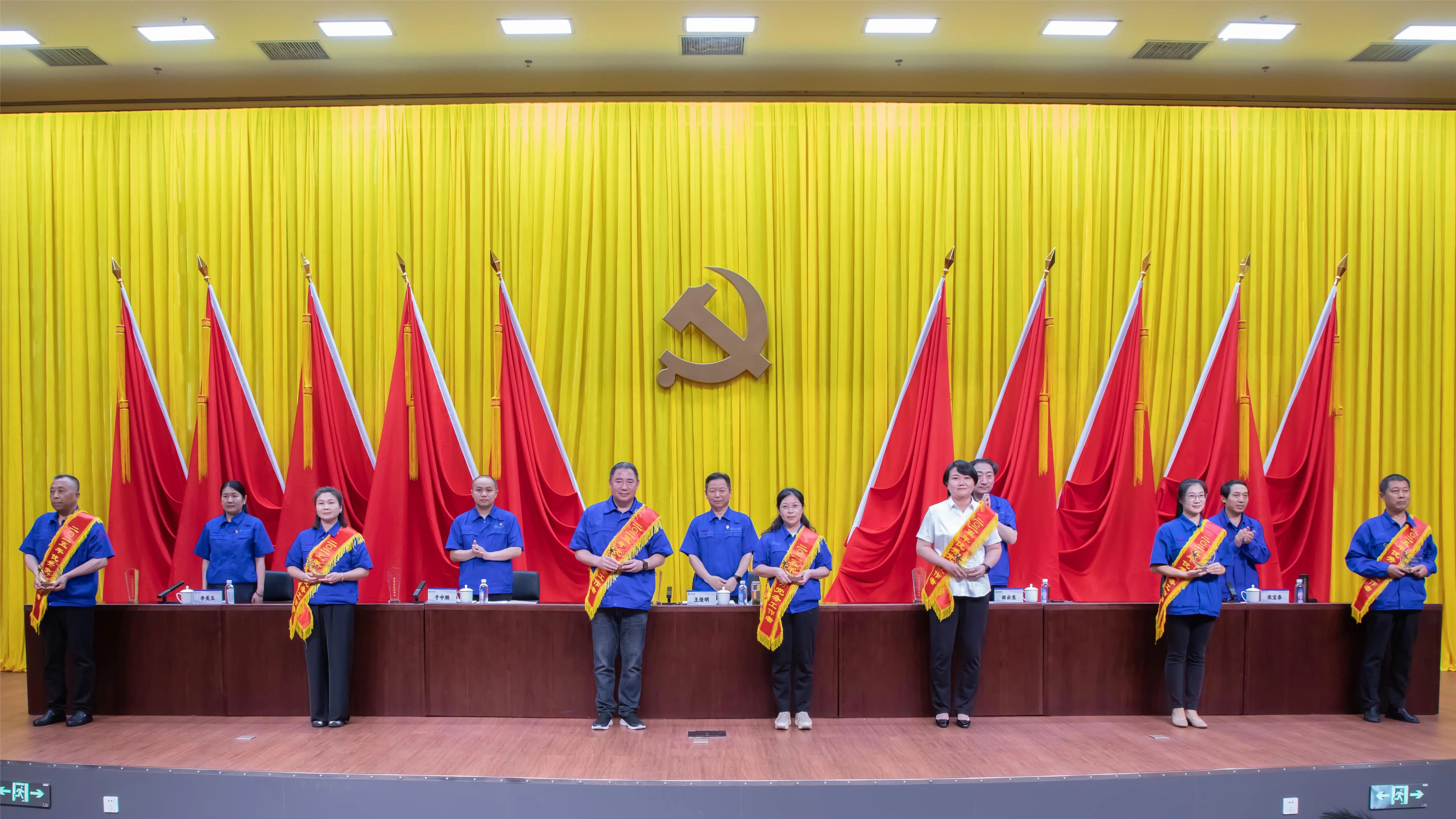 f6114d82168614cb5bb9a11318533f7a.jpg f6114d82168614cb5bb9a11318533f7a.jpg